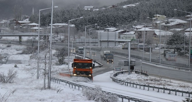 Adana'da kar yağışı