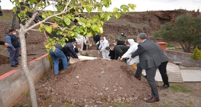 Gaye öğretmen koronaya yenik düştü