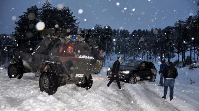 Kar Nedeniyle Yaylada Mahsur Kalanlar Kurtarıldı