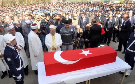 Şehit Polis Mücahit Soydemir, son yolculuğuna uğurlandı