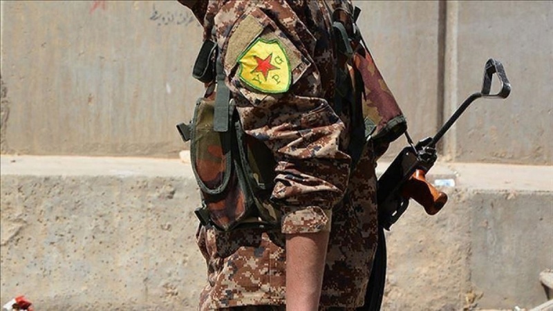 YPG/PKK'lı teröristler, Afrin'de sivillere saldırdı